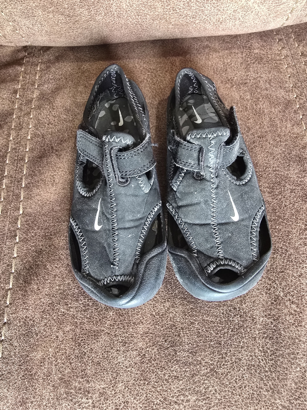 Nike Kids' Black Sandal Sneakers - Velcro Closure